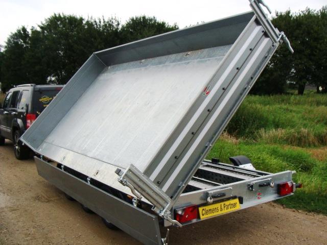 STEMA Trius 4 m three-sided tipping trailer, 3-axle, steel, 3.5 t, with electric pump