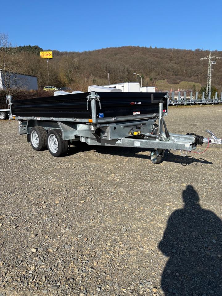 Humbaur Three-Sided Tipper Trailer 3.5t HTK 3500.31 with Steel Sides, New Trailer, Electric Pump Electro-Hydraulic
