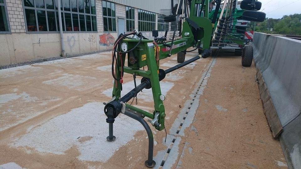 Fendt Former 1603 Side-Delivery Rake