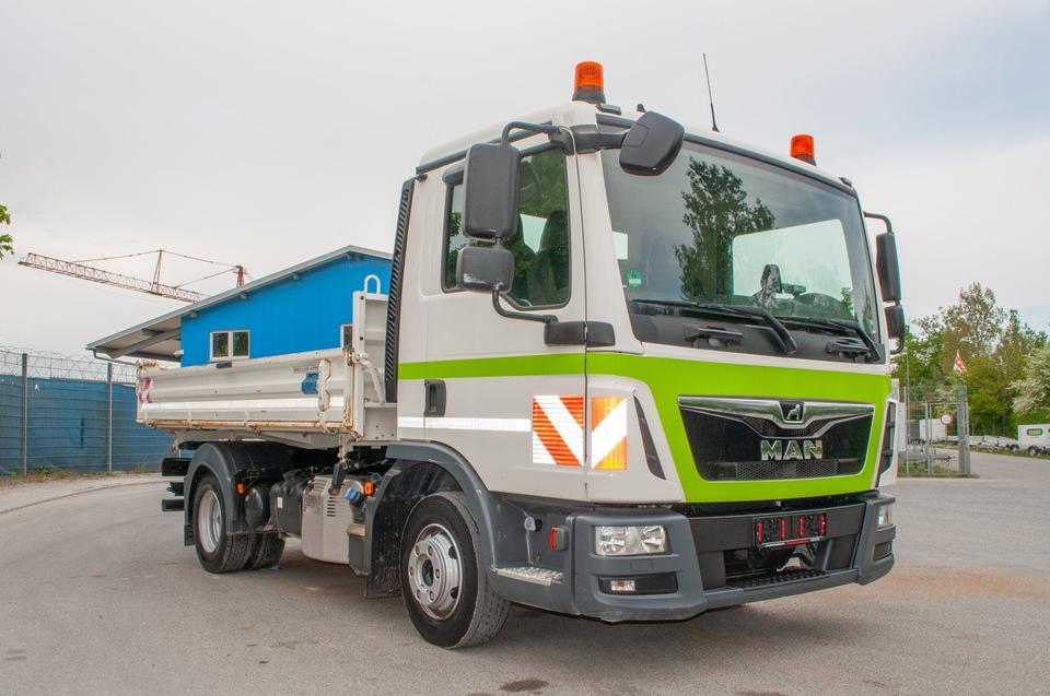 MAN TGL 8.190 with Meiller three-way tipper, 2x AHK, air conditioning