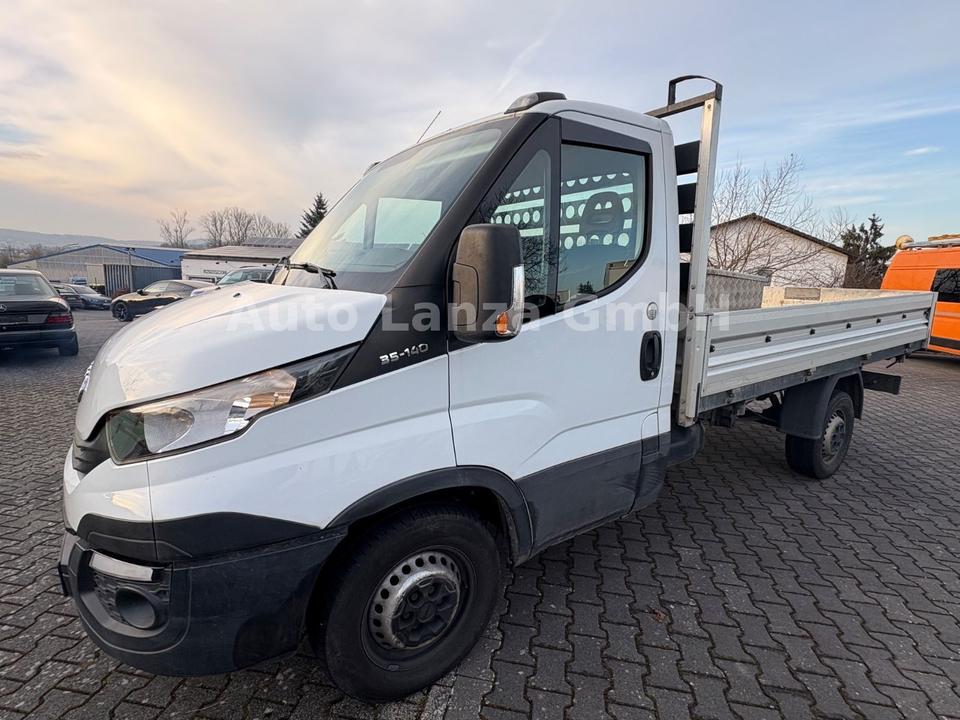 Iveco Daily 35-140 Climate Cruise Control 3-Side Tipper 3.5 t GVW
