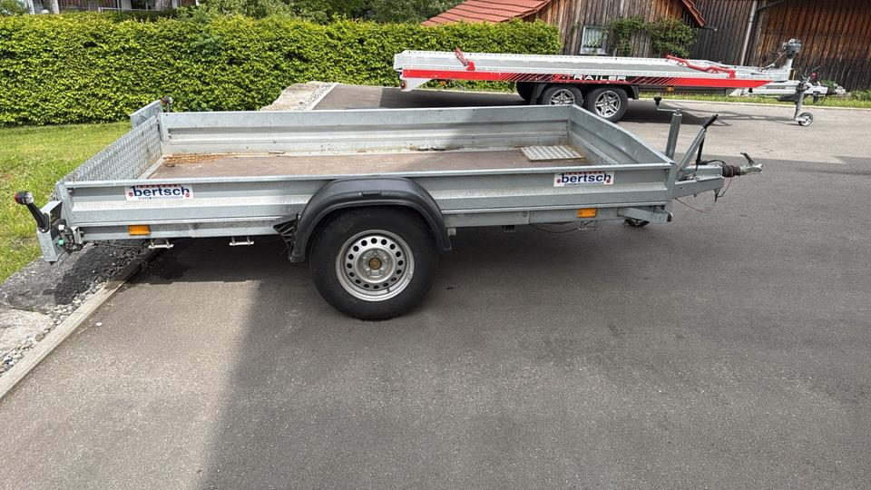 Utility Trailer with Tipping Function and New TÜV