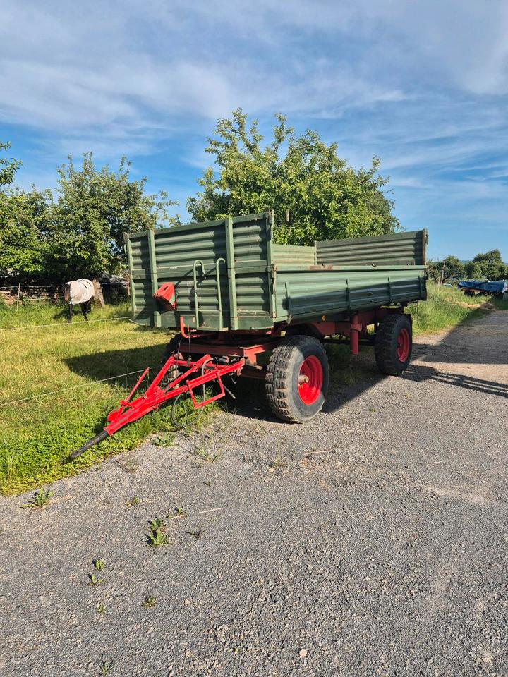 Welger DK115 Three-Sided Tipping Trailer (8t)