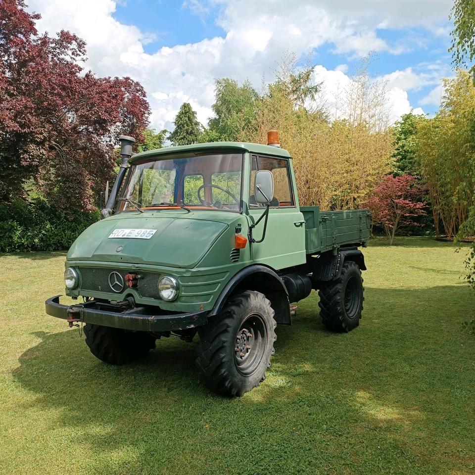 Mercedes-Benz Unimog U421 Diesel with 3-Way Tipper