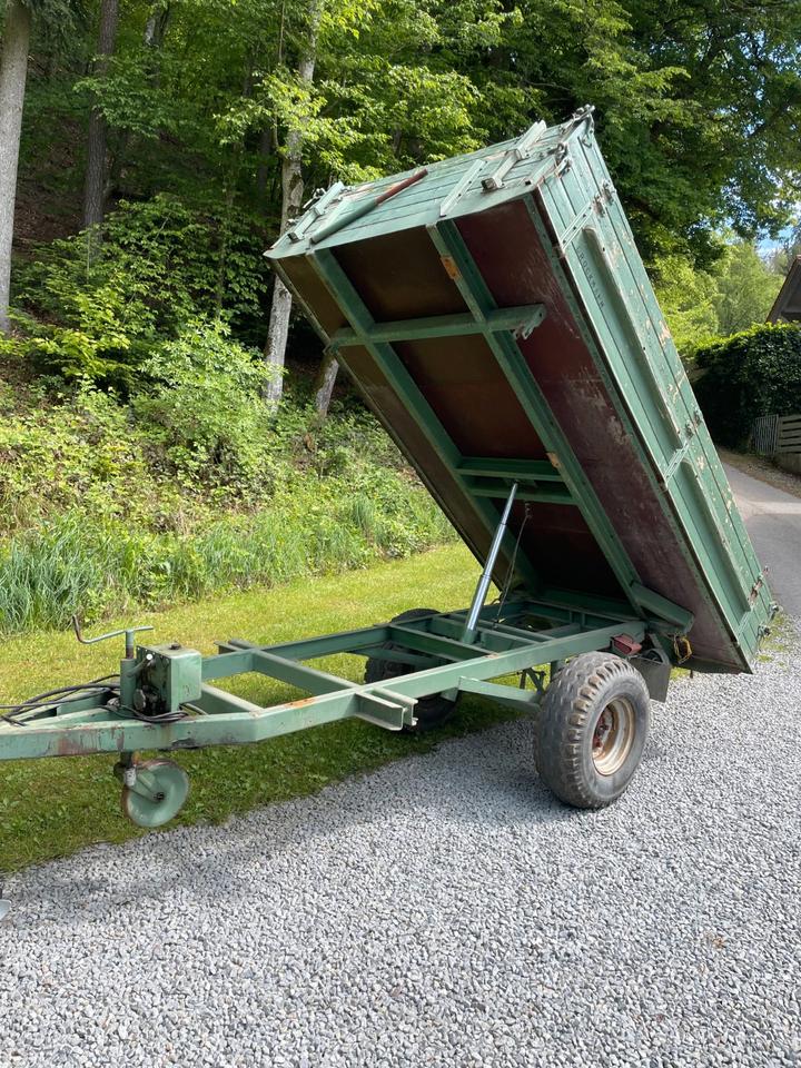 Single-Axle Three-Sided Tipping Trailer - 3.9 t GVW