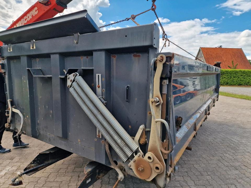 Meiller Tipper Body for 3-Axle Truck - 3-Sided Tipper, Built 2011