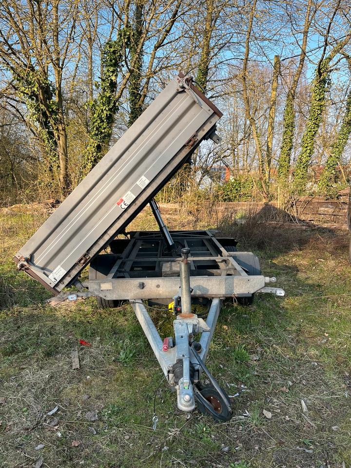 Humbaur HTK 3000.31 Electric Three-Sided Tipping Trailer – 3T