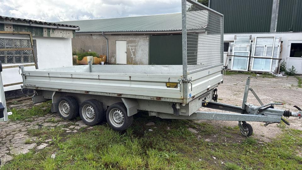 Humbaur 3.5 t Three-Sided Tipping Trailer, 3-Axle, Aluminum
