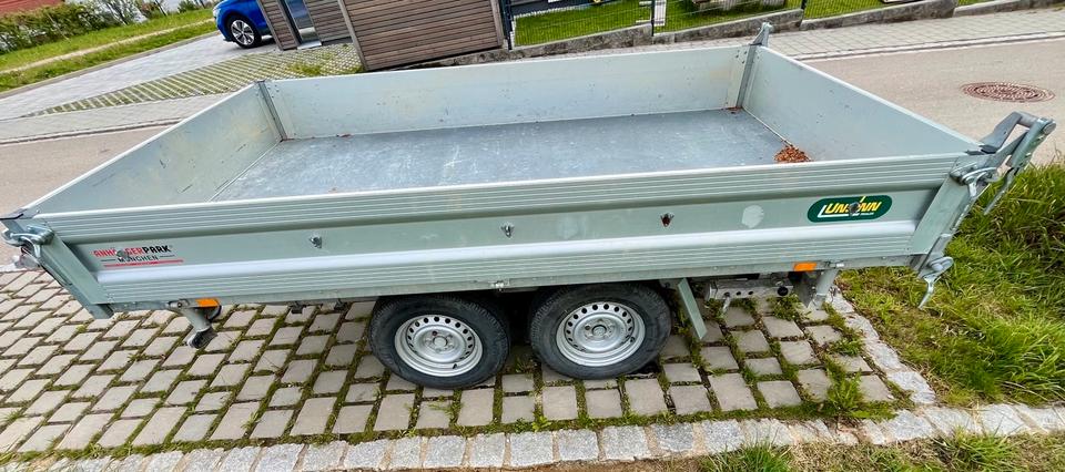 Unsinn Three-Sided Dump Trailer 3t UDK 3017-30-14 with Ramps & Supports