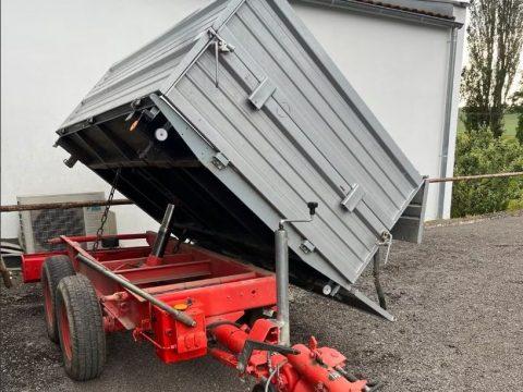 Multicar 3-Sided Dump Trailer, 3.2-ton Capacity