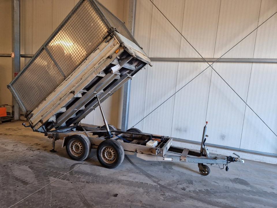 Saris three-sided tipping trailer 2.7T with electric tipping