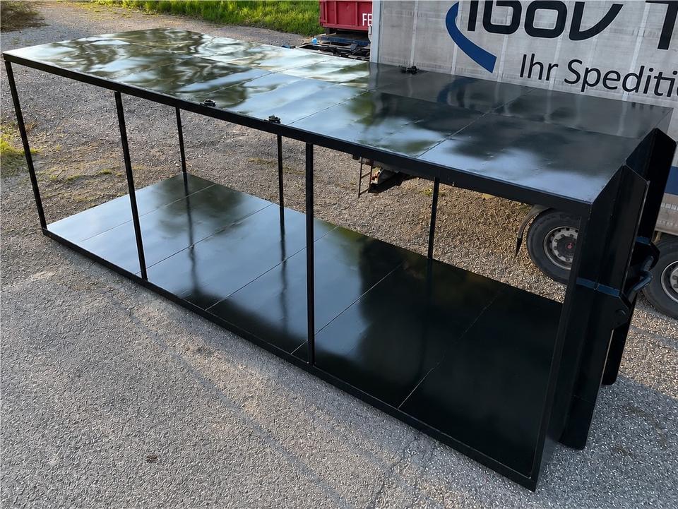 Roll-off container with fixed roof – 7 m – open sides, 3 months old
