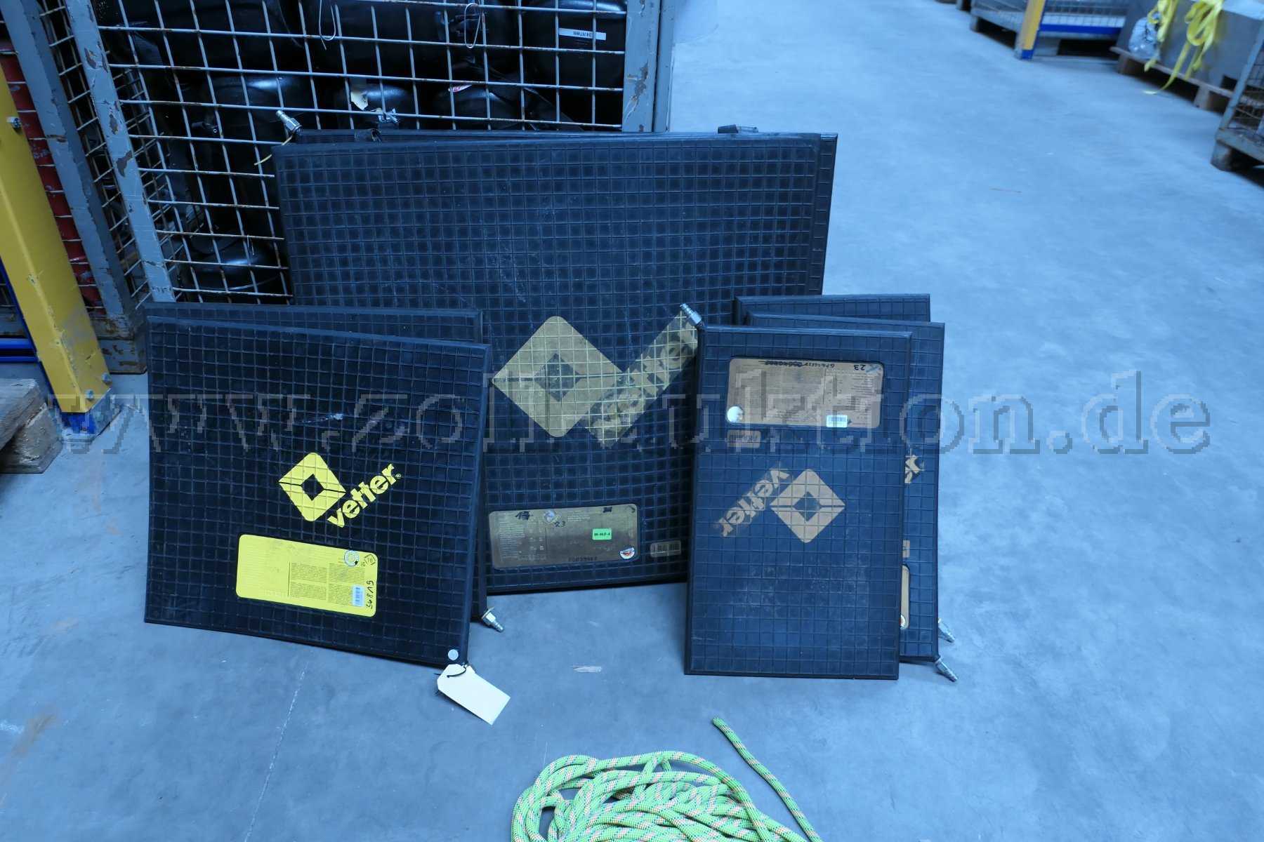 1 Lot of Equipment and Gear - 55 Pieces for Hobbyists
