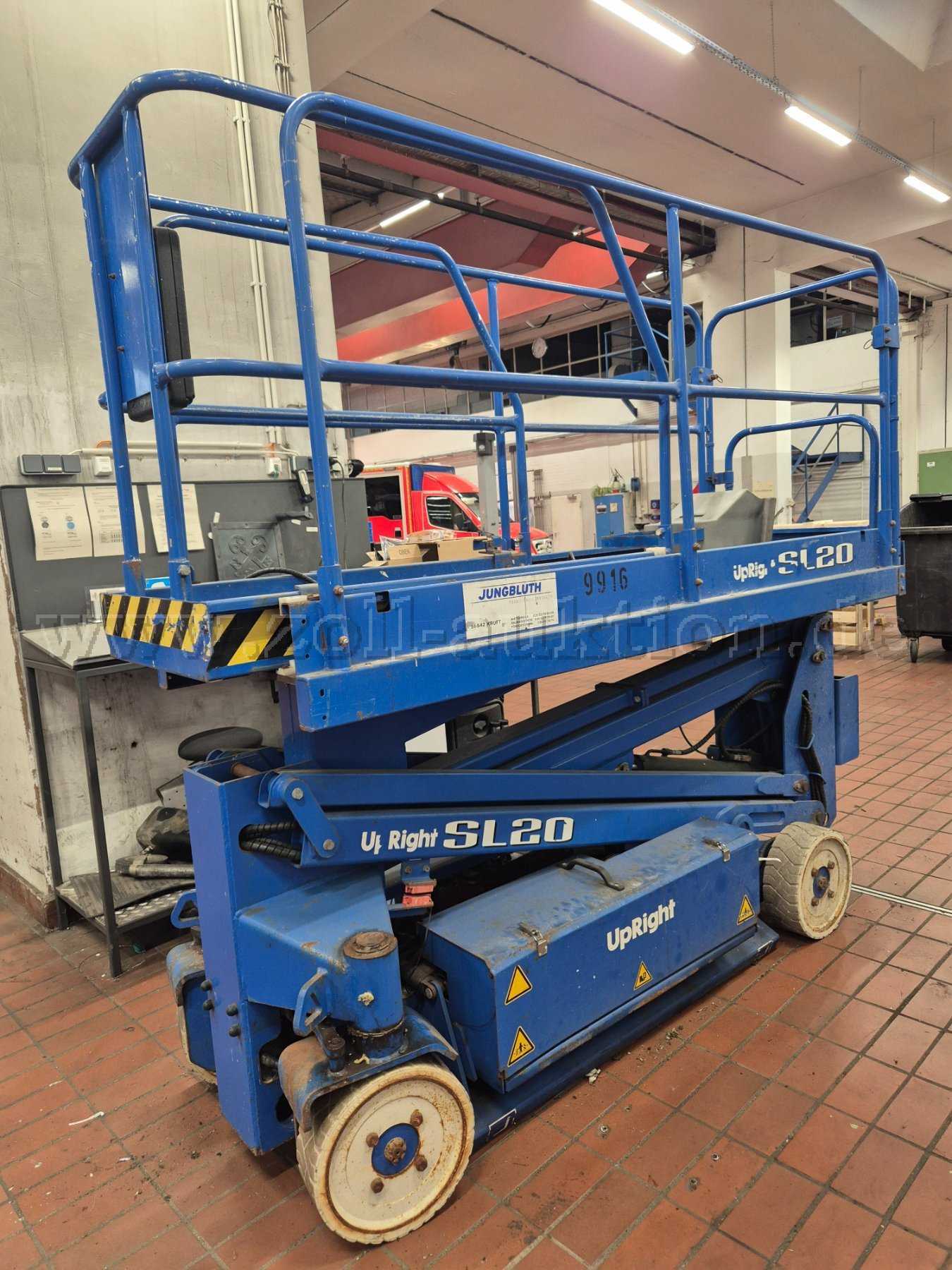 Upright SL20 Work Platform Lift - Defective