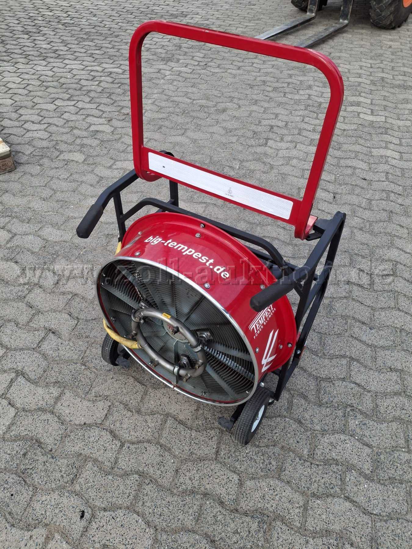 Gasoline-powered fan blower - Tempest, serial 1558-00011