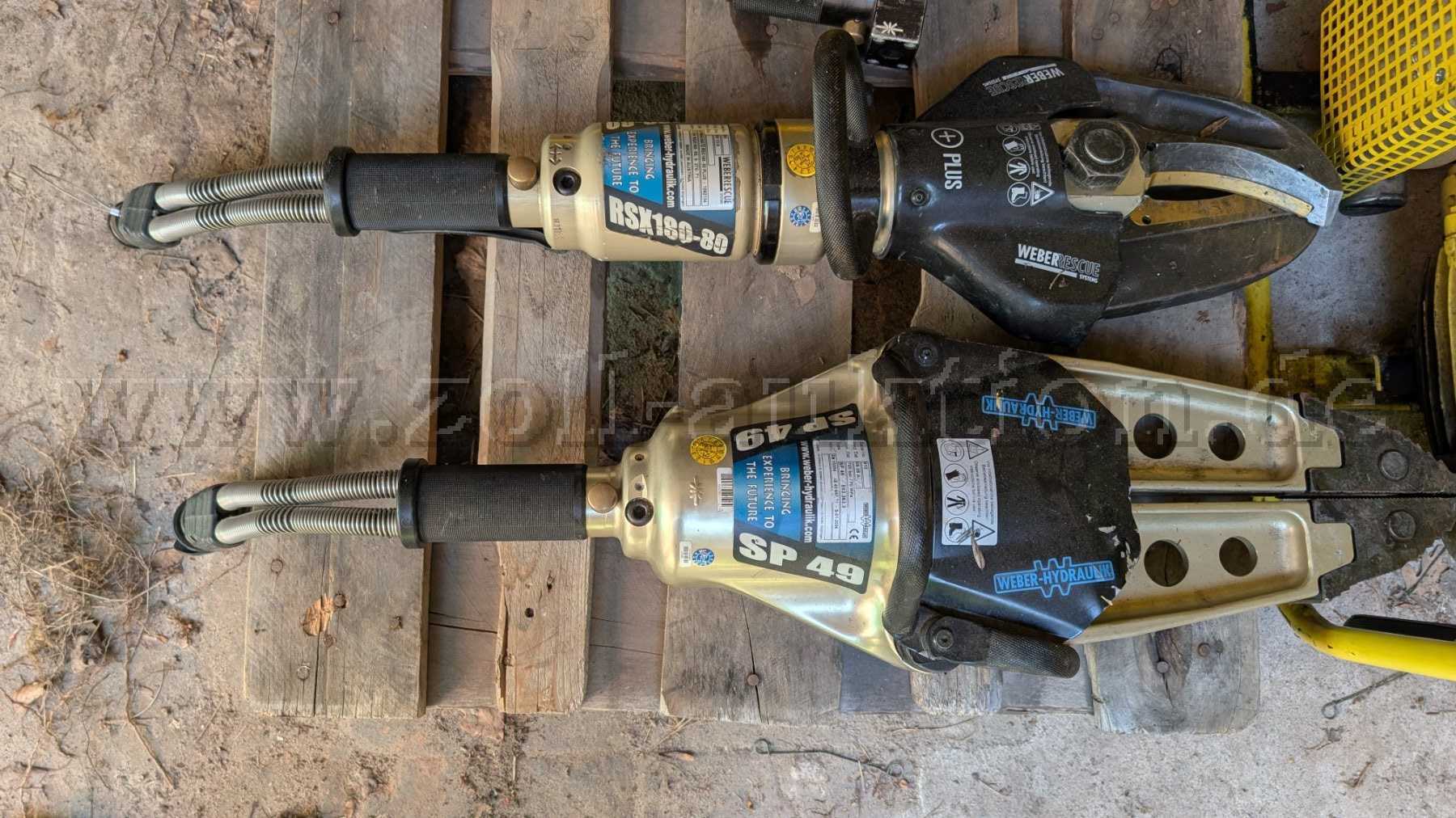 Weber Hydraulic Shear and Spreader Set