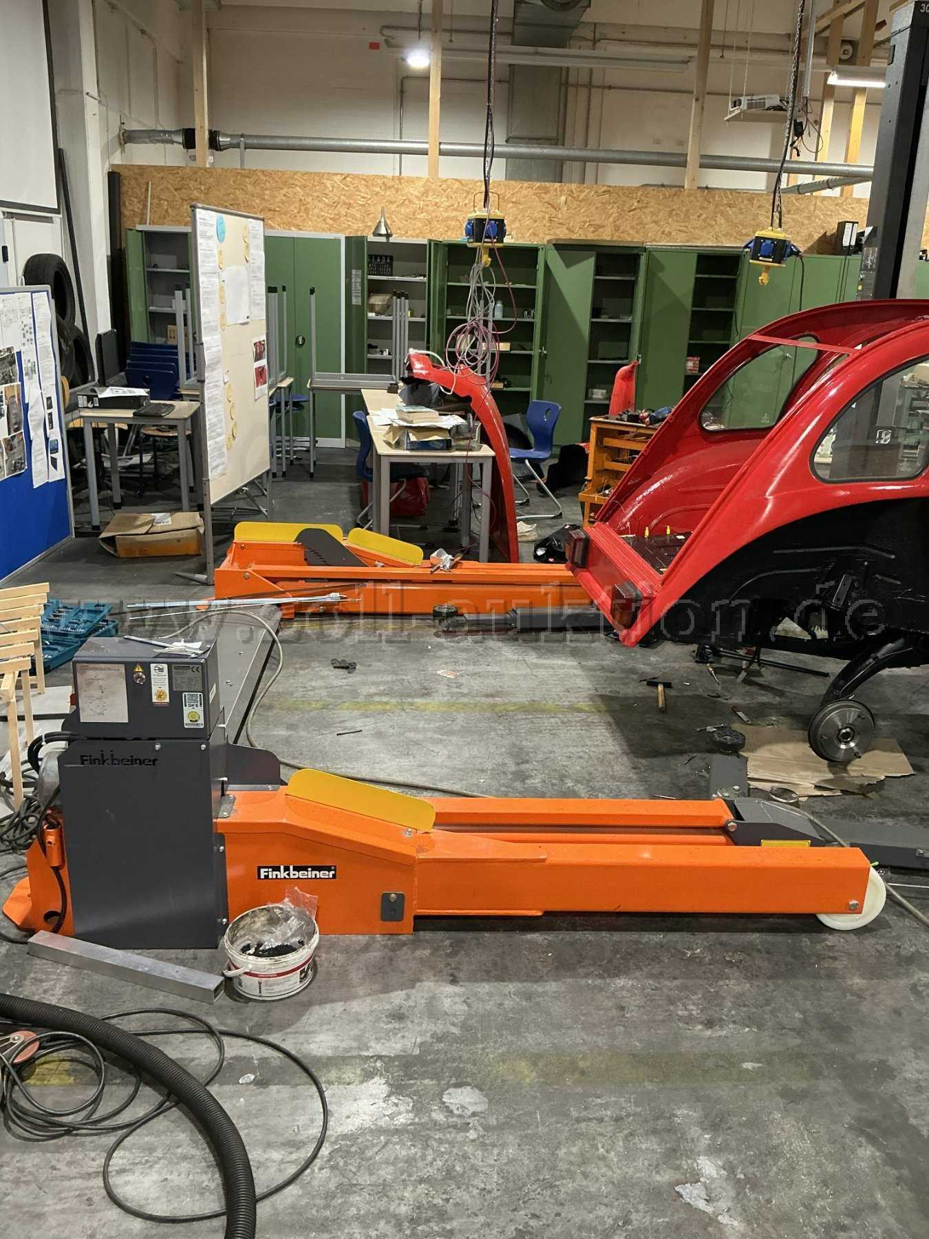 Finkbeiner Mobile Lifting Platform FHB3000