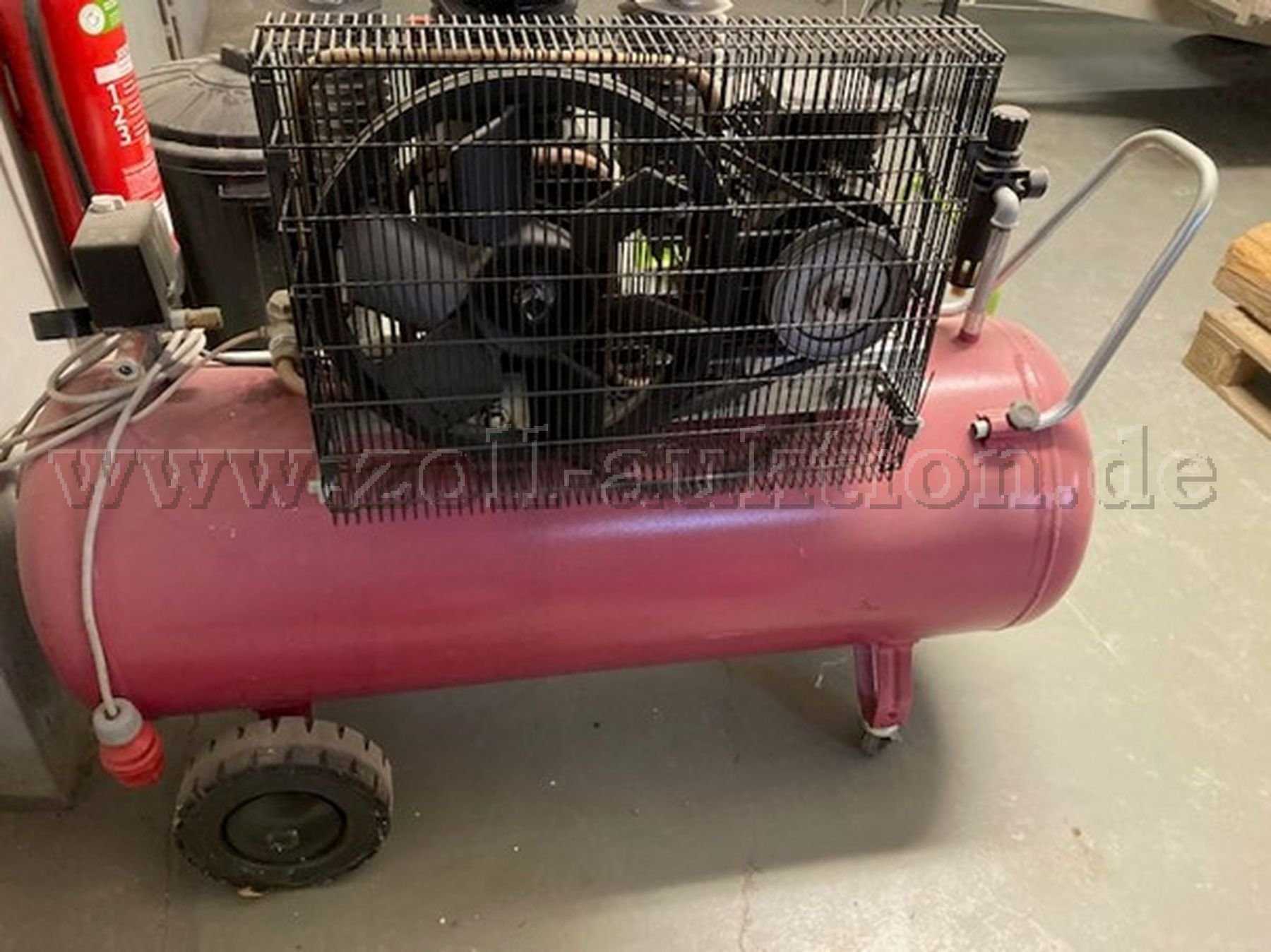 Elmag Profi-Line PL 840/10/200 D Air Compressor (defective)